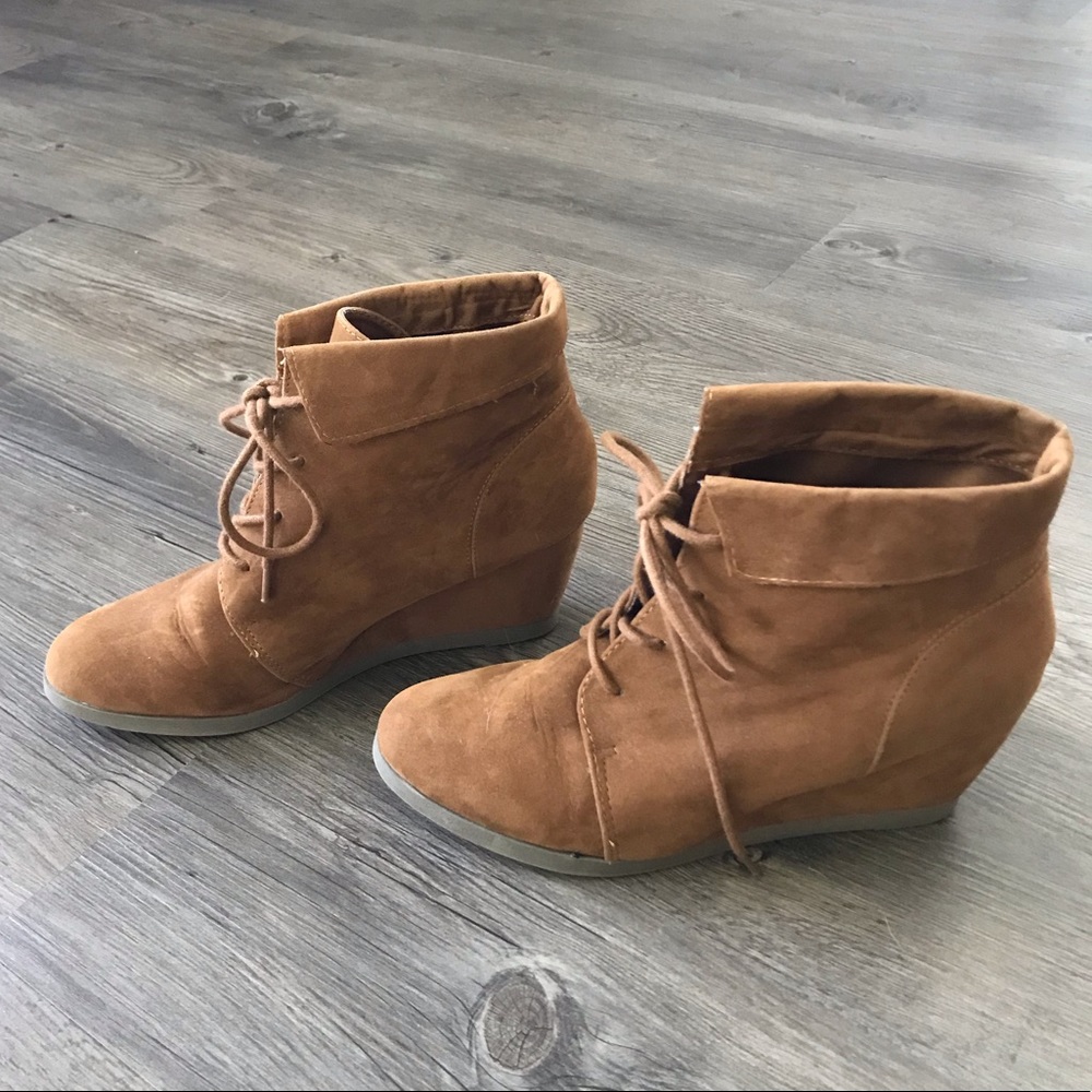 MADDEN GIRL brown booties